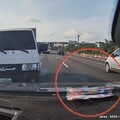 影/白沙屯媽祖顯聖？「平安符滑出」國道前車打轉突止住