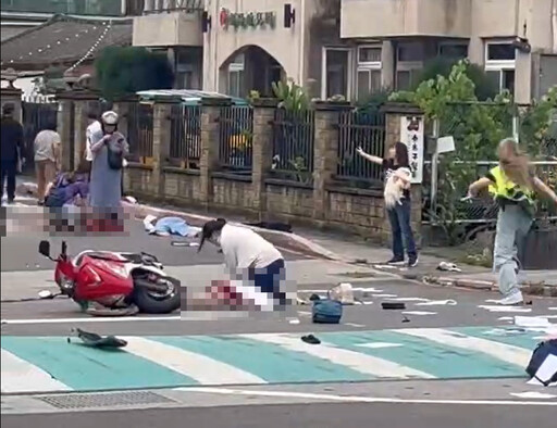 影/搶命!三峽多名學童遭車輛撞倒 民眾急求救:誰會CPR?