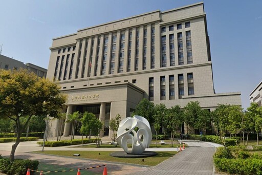 室友上廁所太久!桃園男持刀追砍 丟汽油彈襲急診室遭判刑