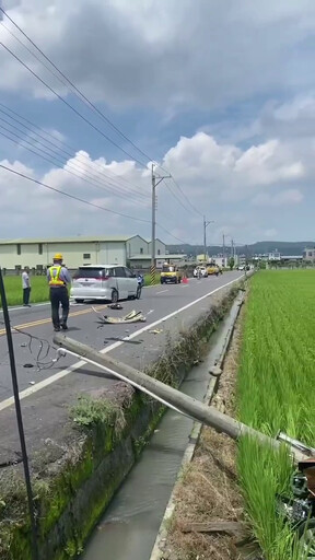 影/彰化2車對撞 男駕駛連人帶車1秒到「田中」