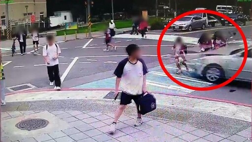 三峽車禍9人住院!12歲男童手術成功拆除呼吸器