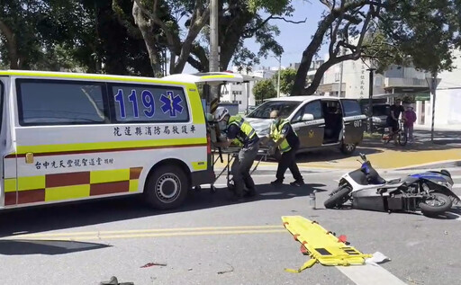 花蓮轎車、電動車互撞!9旬翁倒地遭輾壓 血流一地亡