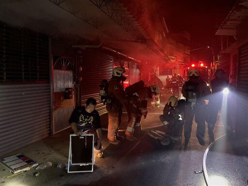 新竹透天厝大火！3老者被救出 「1人昏迷」送醫搶救