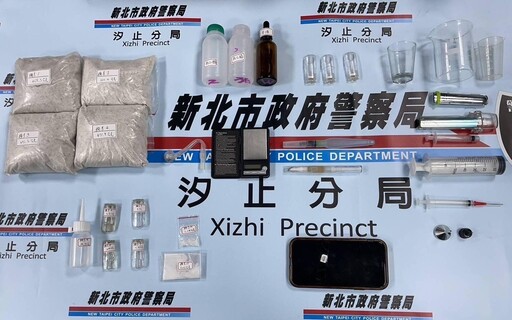 影/新北汐止毒蟲開車衝撞警車 警開4槍逮2人