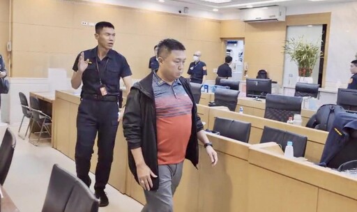 貪警查個資賣郭哲敏遭羈押 南港分局:免職汰除!