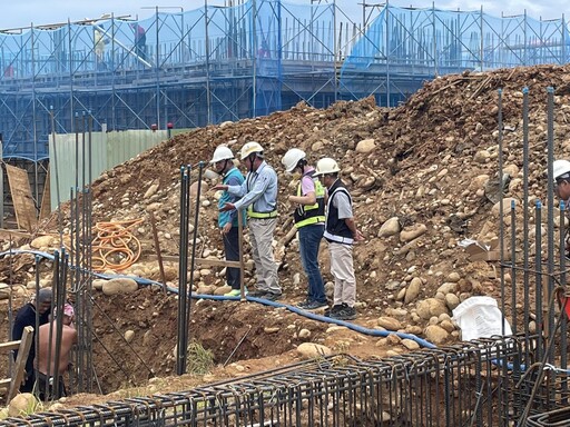 桃園航空城安置街廓挖出廢棄物 重建戶怒控遭市府壓榨