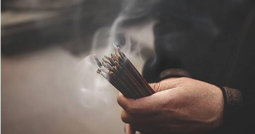 靈異錯別字/基隆共乘遇妹起淫念!男招女鬼回家鼻血狂流