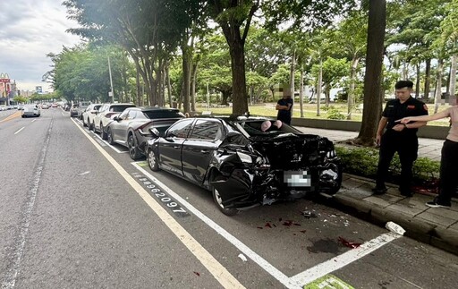 影/高雄貨車連續追撞4車肇逃 駕駛遭逮竟辯「忘記拉煞車」