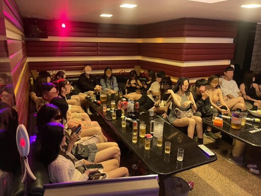 29傳播妹全塞同個包廂! 畫面壯觀…端午連假佳麗全上班了
