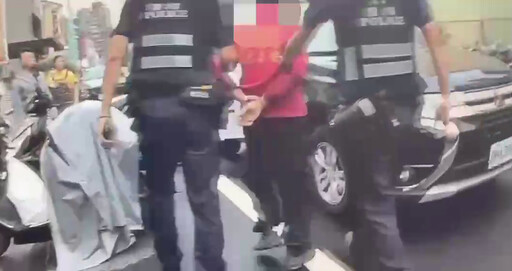 影/新竹20歲男雙載酒駕「闖紅燈撞擊」 乘客大腿遭輾變形