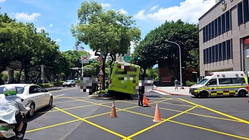 影/北市260公車恍神撞分隔島6傷 大都會道歉賠3千紅包
