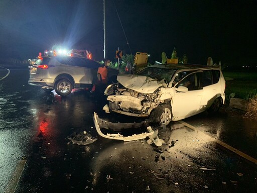 影/台南2車高速對撞全毀「2女駕駛、1乘客慘死」身分曝光