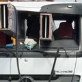 影/差1cm就家屬答禮！嘉義拖板車頭遭貫穿「駕駛逃劫」