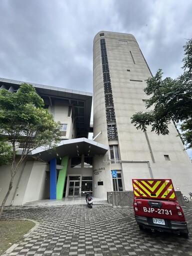 成功大學驚傳火警!實驗室竄濃煙 校方急拿滅火器滅火