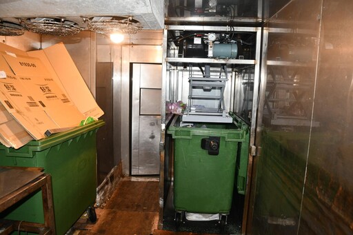 誤觸索命開關!桃園男遭垃圾壓縮機輾斃 住戶質疑設計