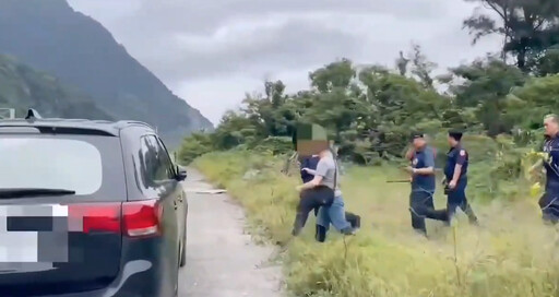 抓到了!宜蘭BMW男撞女業務搶金飾 狼狽落網畫面曝