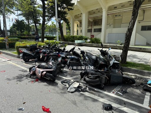 台南成大暴衝車禍1死2傷! 肇事76歲嬤又改口:煞車失靈