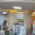影/「阿拉伯親王募款」也能騙 阿北險遭詐警及時攔截阻止