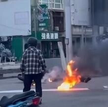 影/台中「加油站內活人燒起來!」 竟是自焚尋短