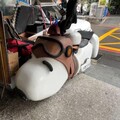 無大燈沒車牌！改裝「史努比機車」爆紅 台中水電行遭警開罰