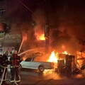 影/彰化電器行、羊肉羹店暗夜烈焰大火 母子受傷送醫