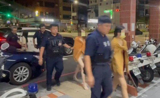 影/高雄「電信大樓」抓不怕還爆賣壯陽藥 查緝畫面曝光