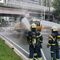 北市標線工程車陷火海 警消灌救幸無人傷