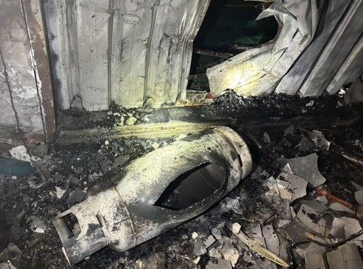 影/淡水焦屍大火案外案!2裸男開贓車逃離「身上有燒傷」
