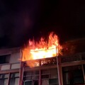 高雄民宅驚悚火警！父冒險救4歲兒跳樓求生 雙雙受傷送醫