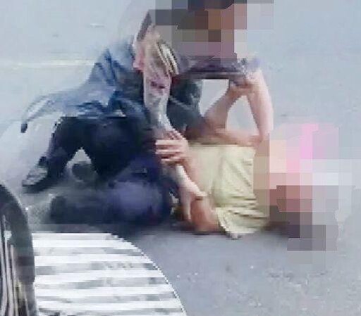北市白蘭市場衝突!違規擺攤30年 竹筍嬤遭「壓地掐脖」