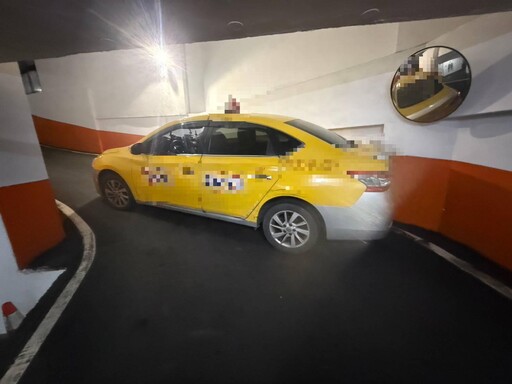 淡水男醉倒社區車道 小黃運將慘陷視覺死角衰輾過