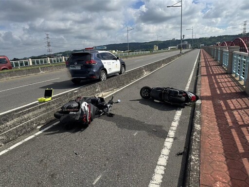 彰化大度橋機車自撞燈柱 無照騎士當場噴飛不治