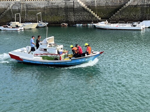 悲!澎湖62歲男划獨木舟出海釣魚 隔天外海尋獲遺體