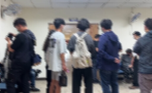 成大生瀑布戲水溺斃!父母悲痛認屍…好友哭成一團