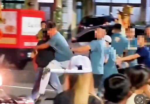 影/高雄遶境又有衝突!便當不夠竟吵起來「1人爆頭、2人中刀」