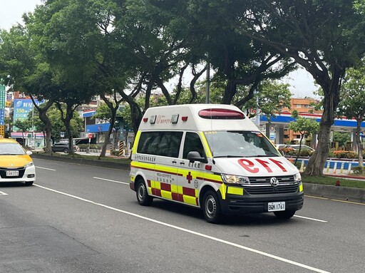 新莊42歲男7樓墜地亡「頭顱破裂」 民眾臉被噴滿血