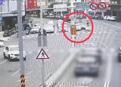 影/直擊!「車禍頂替案」遭盤查 台南男撞警車逃逸遭通緝