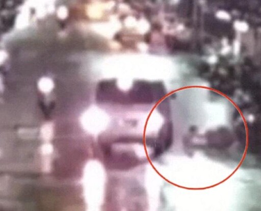爛!新北惡駕駛撞倒女行人 下車查看後「徒步落跑」