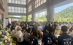 「牛埔幫」創幫老大今告別式 北市50警力蒐證維安