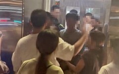 大稻埕夏日節煙火散場爆衝突 2男搭電梯互嗆插隊