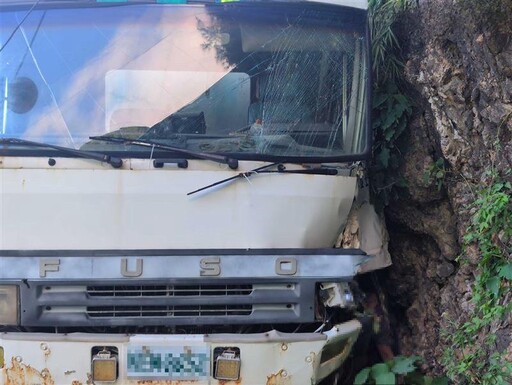 蘭嶼「核廢料專用碼頭」旁爆慘劇！混凝土車撞山駕駛慘死