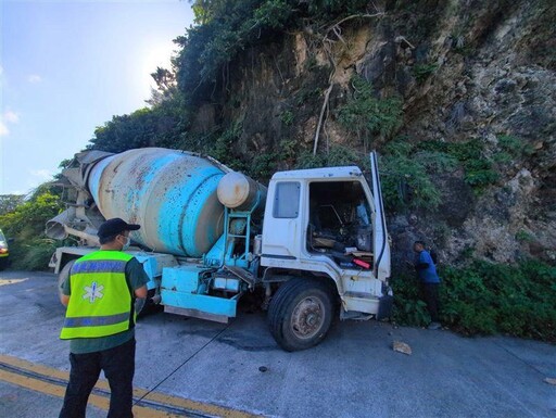 蘭嶼「核廢料專用碼頭」旁爆慘劇!混凝土車撞山駕駛慘死