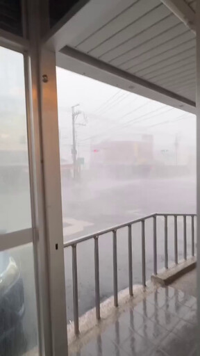 影/楊柳颱風眼撞進台東！「超商秒變避難所」擋狂風暴雨