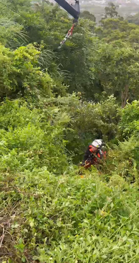 宜蘭台9線自小客車墜落邊坡 63歲女駕駛獲救送醫