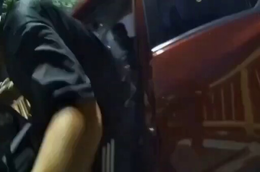 影/高雄租賃車拒檢亡命狂飆6分鐘 撞燈桿搜出「喪屍菸彈」