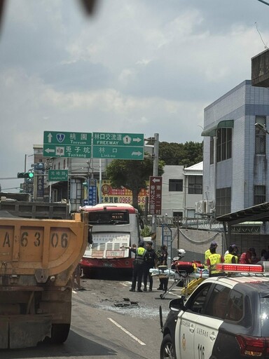 影/桃園3大車追撞釀596戶停電、6人送醫 直擊瞬間