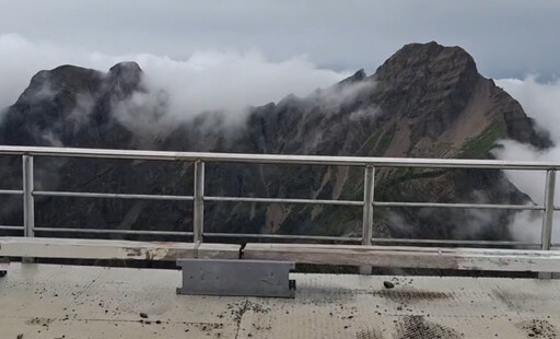 影/玉山東峰2名山友「遭雷擊」！女山友頭爆血 搜救隊急出動