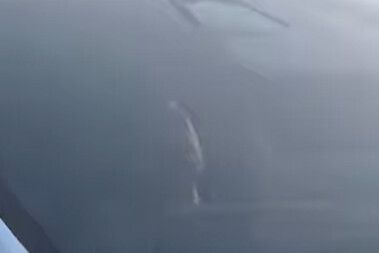 影/真無人駕駛!國道驚見特斯拉內線超車 駕駛竟在呼呼大睡