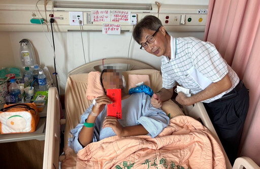 棒球有愛3/未來復健療程漫長 小球員憂「還能打球嗎?」