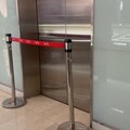 台中大遠百電梯連2天吃人！消費者怒：明知有問題還開放